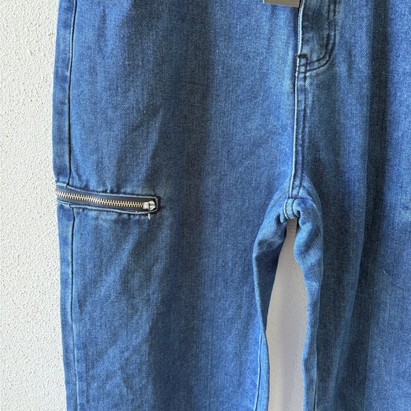 Pretty Little Things Thigh Zip Detail Straight‎ Leg Jeans Size 8 NWT Medium Wash - Picture 9 of 16